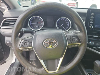 2023 Toyota Camry LE - miniatura 10