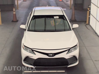2023 Toyota Camry LE - miniatura 2