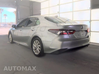2023 Toyota Camry LE - miniatura 6