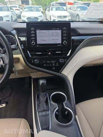 2023 Toyota Camry LE - miniatura 10