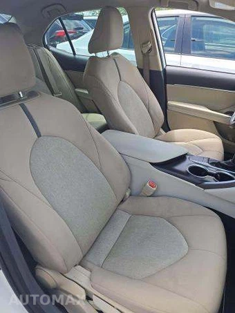 2023 Toyota Camry LE - miniatura 18