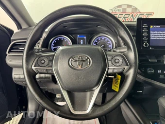 2023 Toyota Camry LE - miniatura 13