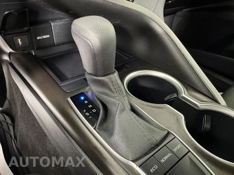 2023 Toyota Camry LE - miniatura 20