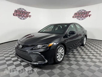 2023 Toyota Camry LE - miniatura 3