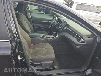 2023 Toyota Camry LE - miniatura 8
