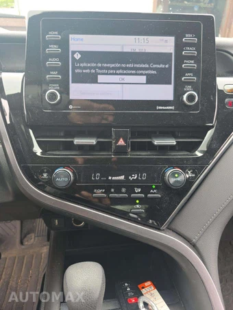 2023 Toyota Camry LE - miniatura 10