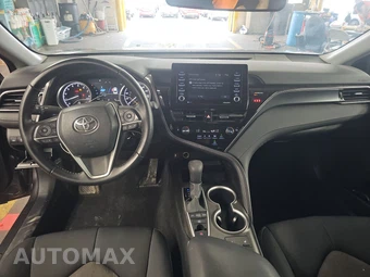 2023 Toyota Camry LE - miniatura 11