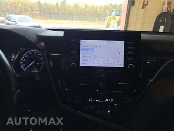 2023 Toyota Camry LE - miniatura 11