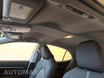 2023 Toyota Camry LE - miniatura 12