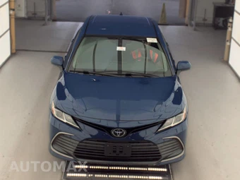 2023 Toyota Camry LE - miniatura 2