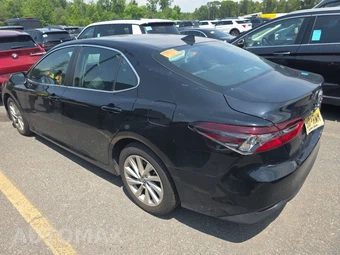 2023 Toyota Camry LE - miniatura 6