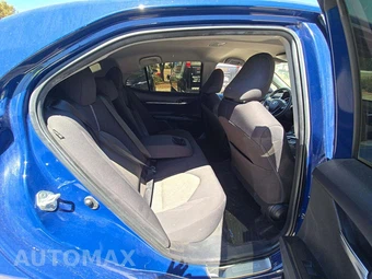 2023 Toyota Camry LE - miniatura 13