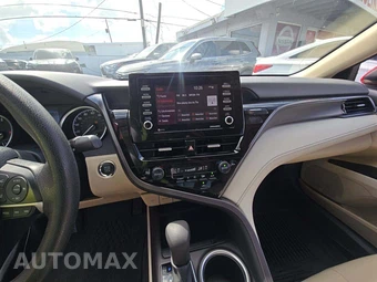 2023 Toyota Camry LE - miniatura 7