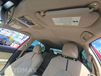 2023 Toyota Camry LE - miniatura 8