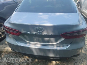 2023 Toyota Camry LE - miniatura 5
