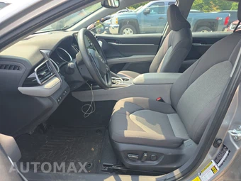 2023 Toyota Camry LE - miniatura 7
