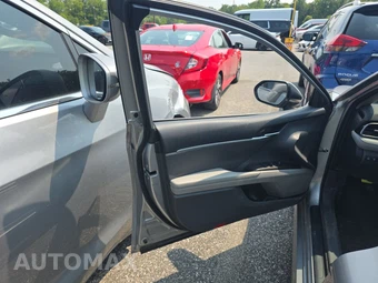 2023 Toyota Camry LE - miniatura 9