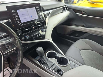 2023 Toyota Camry LE - miniatura 10