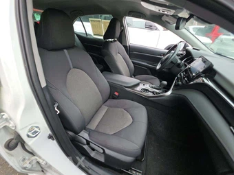 2023 Toyota Camry LE - miniatura 18