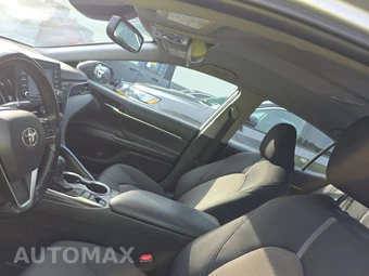 2023 Toyota Camry LE - miniatura 17