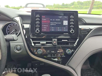 2023 Toyota Camry LE - miniatura 10