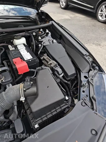 2023 Toyota Camry LE - miniatura 25