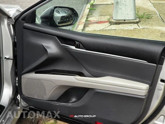 2023 Toyota Camry LE - miniatura 33