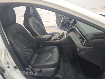2023 Toyota Camry SE - miniatura 15