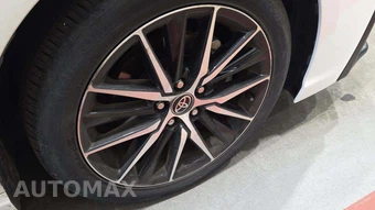 2023 Toyota Camry SE - miniatura 31