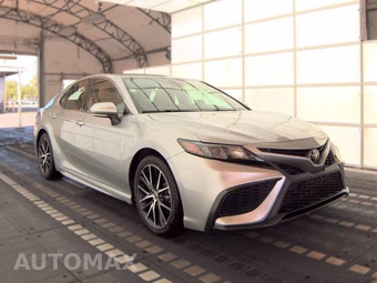 2023 Toyota Camry SE - miniatura 3