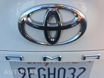 2023 Toyota Camry SE - miniatura 17