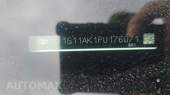 2023 Toyota Camry SE - miniatura 18