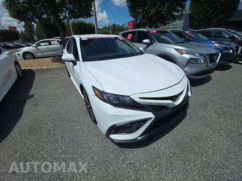 2023 Toyota Camry SE - miniatura 4