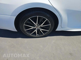 2023 Toyota Camry SE - miniatura 25