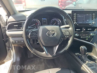 2023 Toyota Camry SE - miniatura 10