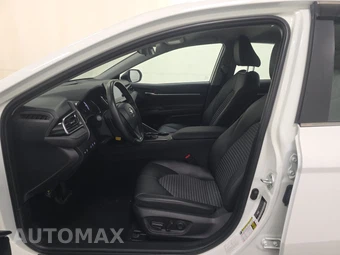2023 Toyota Camry SE - miniatura 7