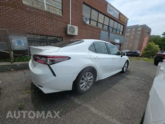 2023 Toyota Camry SE - miniatura 3