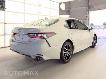 2023 Toyota Camry SE - miniatura 4