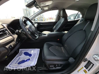 2023 Toyota Camry SE - miniatura 7