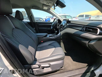 2023 Toyota Camry SE - miniatura 8