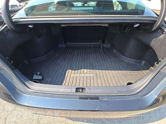 2023 Toyota Camry SE - miniatura 14