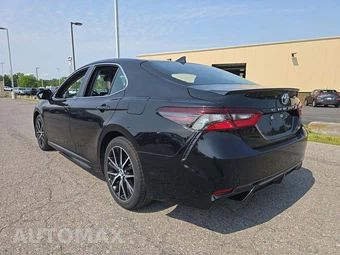 2023 Toyota Camry SE - miniatura 2
