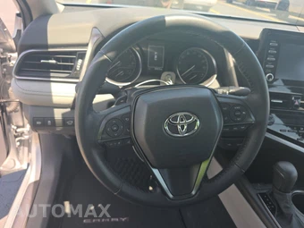 2023 Toyota Camry SE - miniatura 10