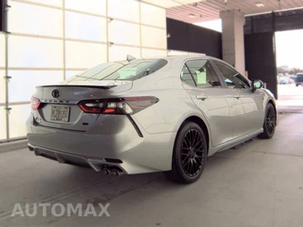 2023 Toyota Camry SE - miniatura 4