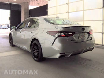 2023 Toyota Camry SE - miniatura 6