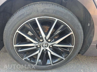 2023 Toyota Camry SE - miniatura 29