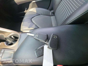 2023 Toyota Camry SE - miniatura 8