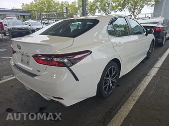 2023 Toyota Camry SE - miniatura 4