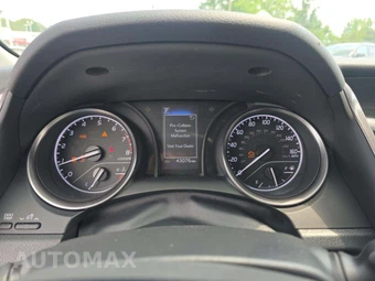 2023 Toyota Camry SE - miniatura 9