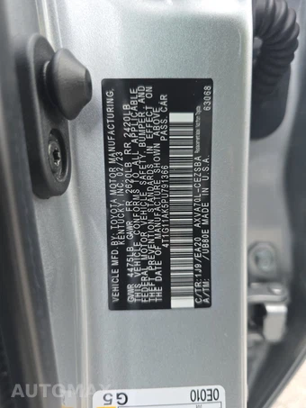 2023 Toyota Camry SE - miniatura 14